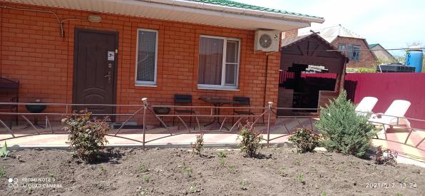 В Ейске посуточно сдаю жилье с удобствами